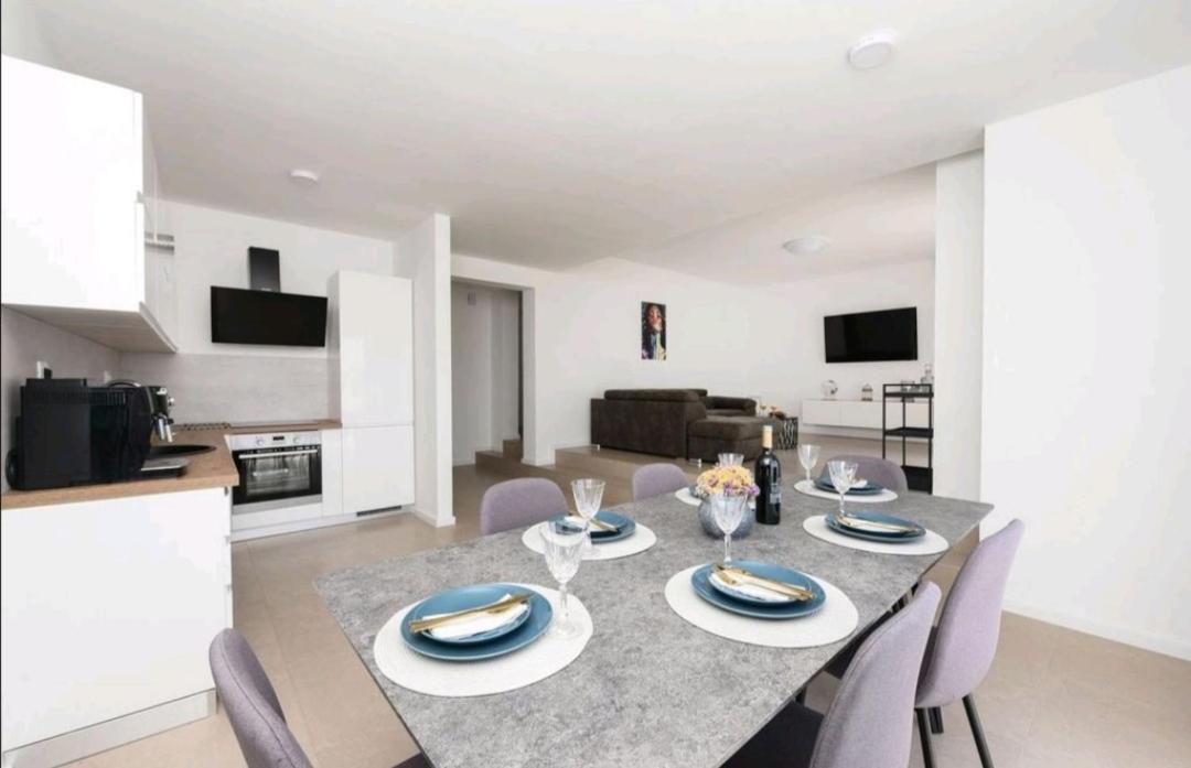 דירות פריבלאקה Casa Bianca מראה חיצוני תמונה